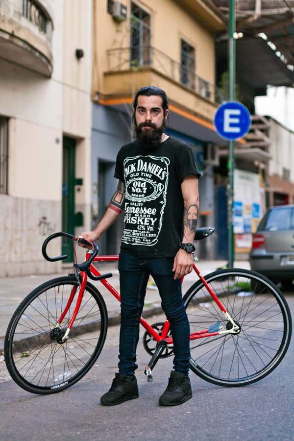 Germán, 28 años, artista plástico