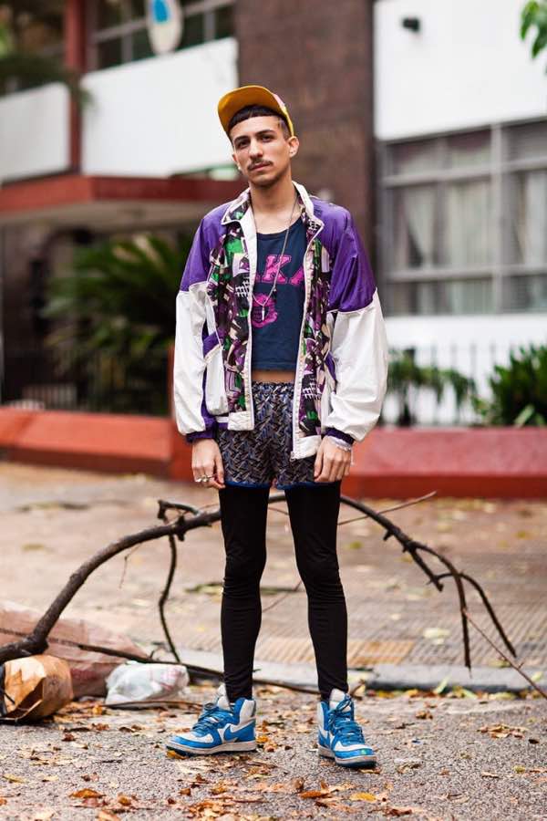 Leandro, 21 años, estudiante de diseño de indumentaria.
