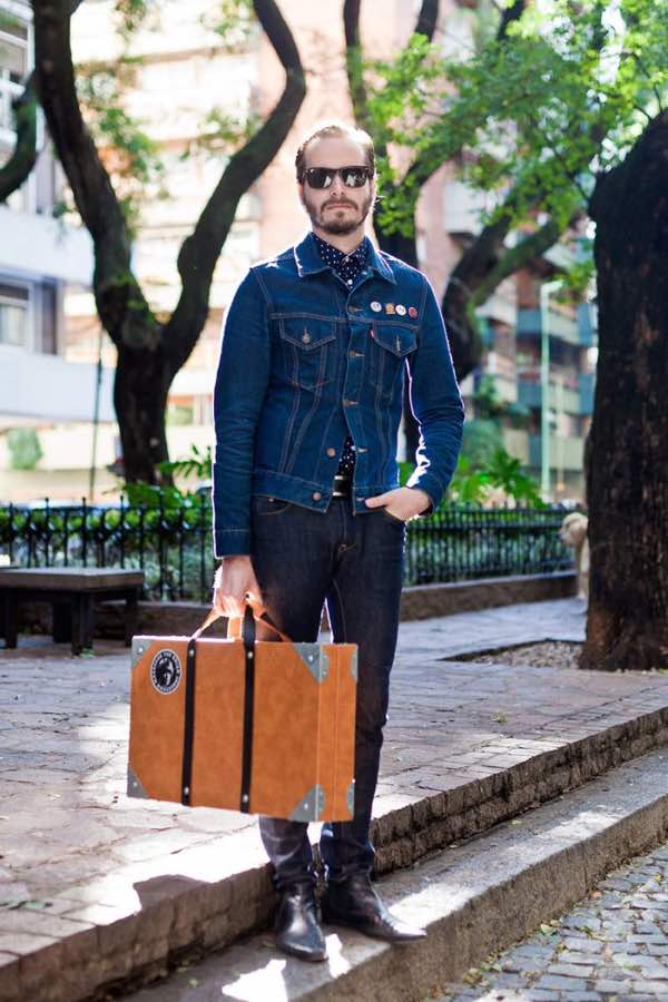 Jota, 31 años, músico.