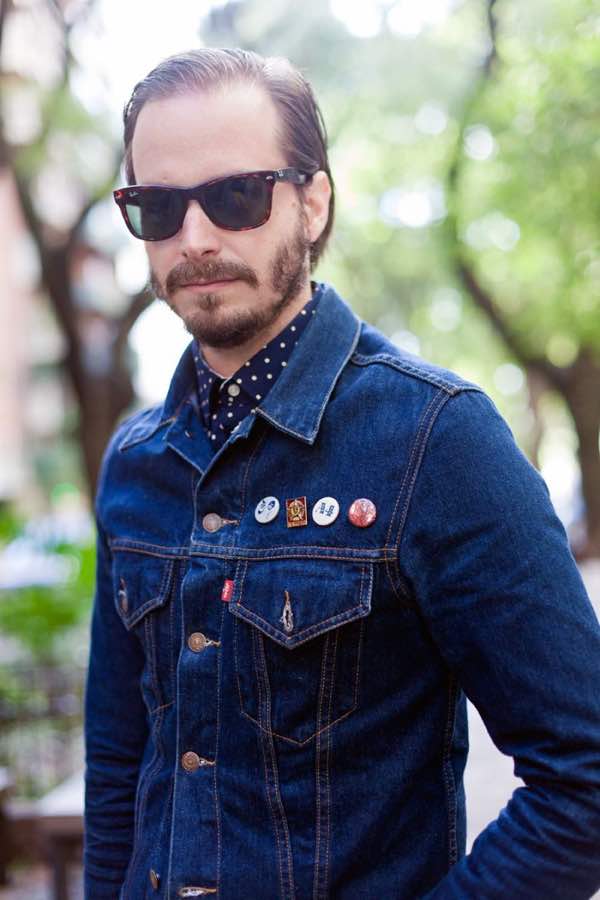 Jota, 31 años, músico.