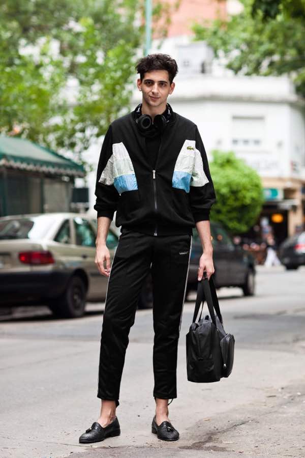yair, 24 años, actor.