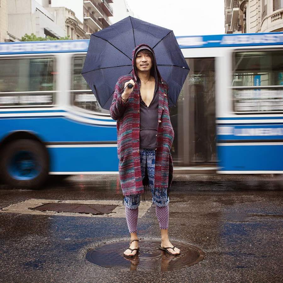 kwon, 31 años, actor.