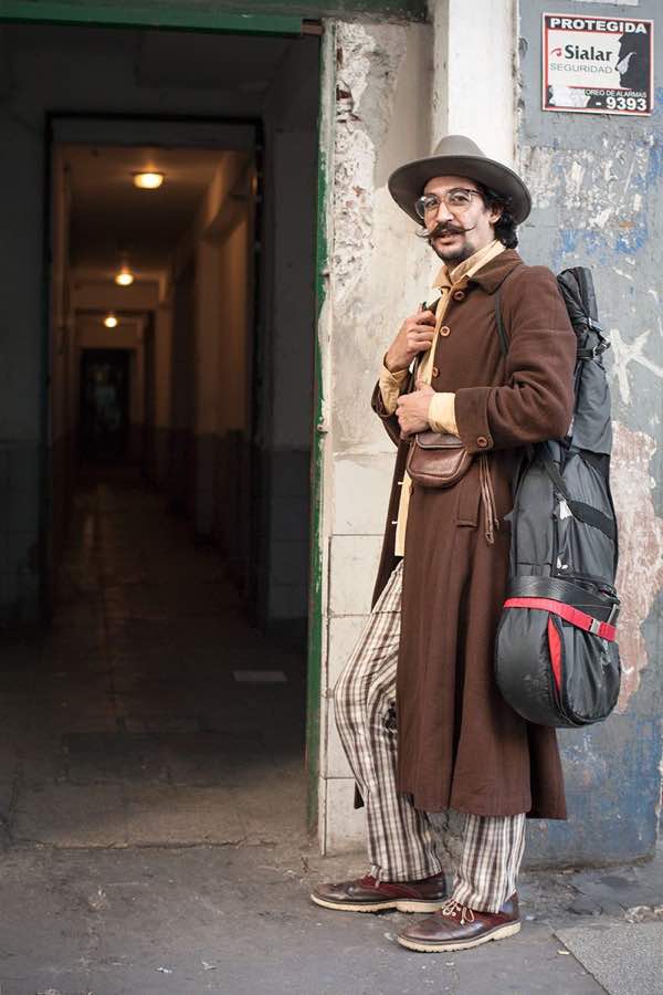 Sergio, 36 años, artista.
